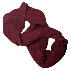 Women's Red/Burgundy Knit Cozy Infinity Scarf ❤️🧣